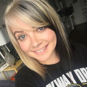 Meet your Posher, Marielle